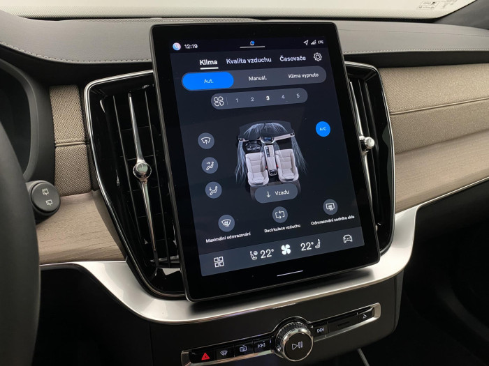 Volvo XC90 T8 AWD RECHARGE DARK ULTRA 7