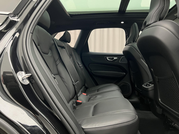 Volvo XC60 B5 AWD ULTRA BLACK EDITION AUT 2.0 Edition