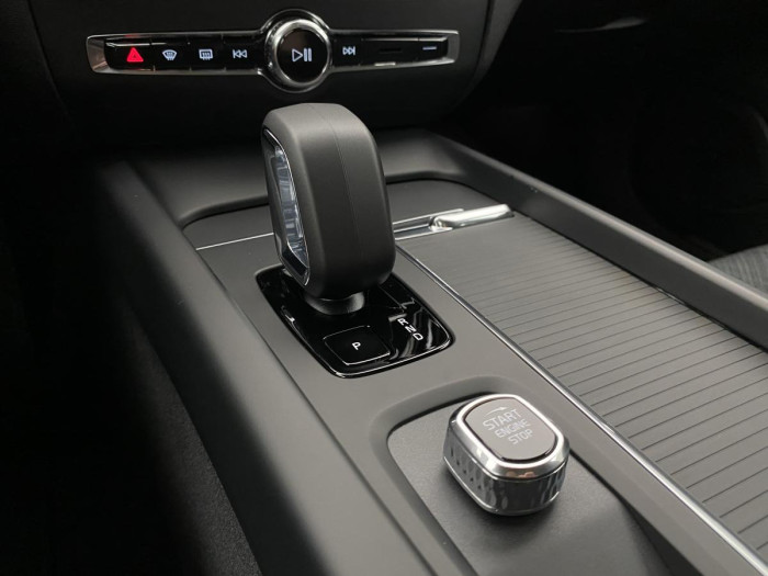 Volvo V60 B3 AUT  ESSENTIAL