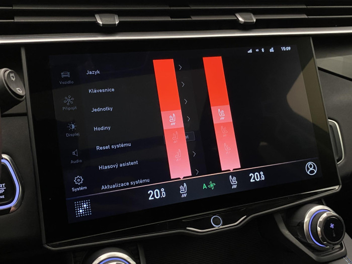 Lynk & Co 01 HEV DCT AUT 1.maj