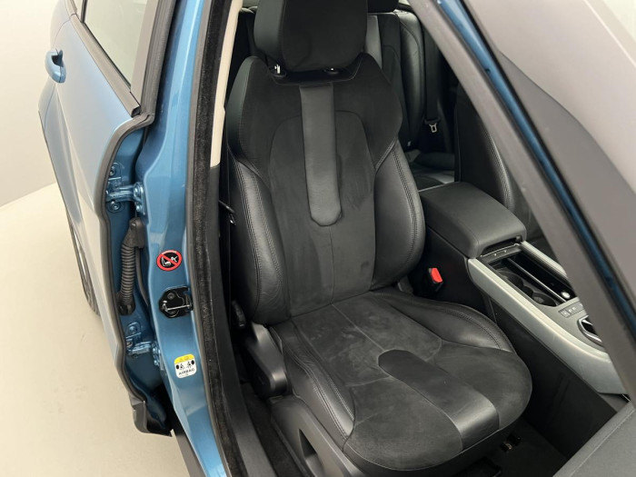 Land Rover Range Rover Evoque 2.2 TD4 AWD AUT CZ REZERVACE 2.2 TD