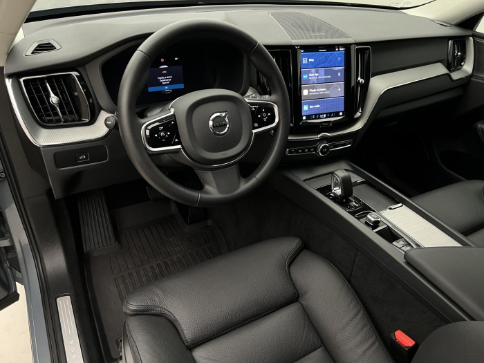 Volvo XC60 B4 AWD PLUS DARK AUT 1.maj.