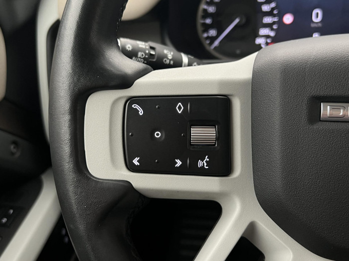 Land Rover Defender D250 SE AWD AUT CZ 3.0 d SE