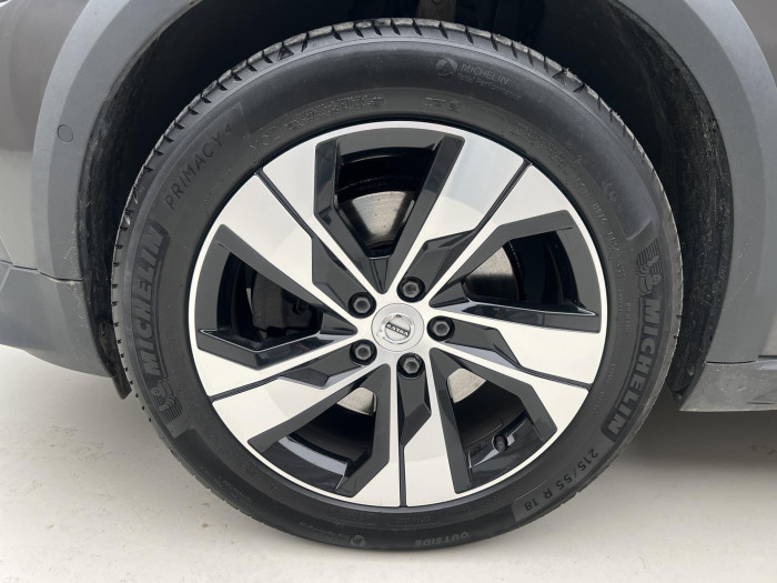 Volvo V60 CC B4 AWD PLUS AUT 1.maj.