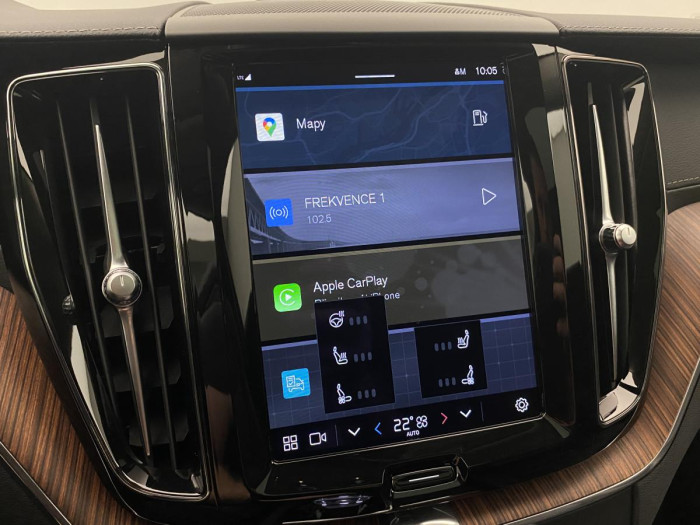 Volvo XC60 B5 AWD ULTIMATE AUT REZERVACE