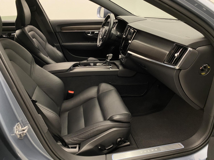 Volvo V90 CC D4 AWD MOMENTUM AUT 2.0 d CC CC Momentum