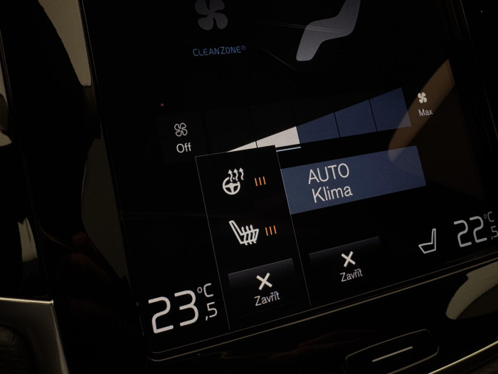 Volvo XC90 B5 AWD MOMENTUM PRO CZ 1.maj 2.0 Momentum