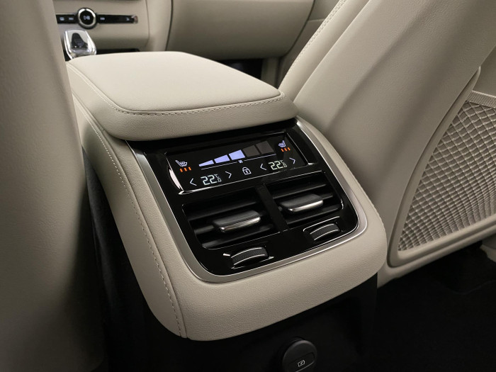 Volvo XC90 T8 AWD RECHARGE BRIGHT PLUS 7m