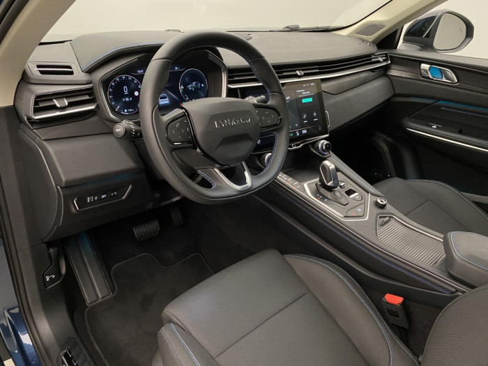 Lynk & Co 01 PHEV DCT AUT REZERVACE