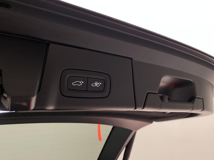 Volvo V90 T8 AWD Plug-in BRIGHT ULTRA