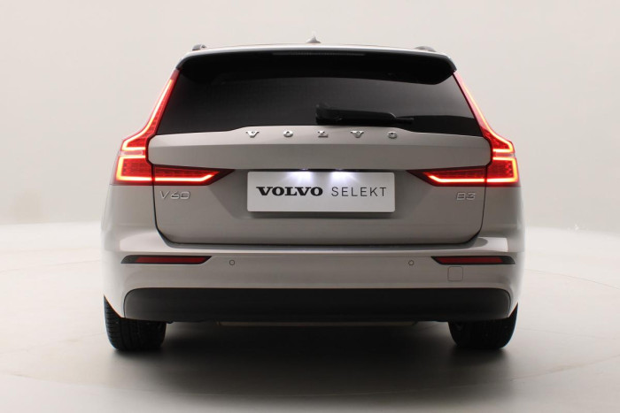 Volvo V60 B3 MOMENTUM AUT REZERVACE 2.0 Momentum