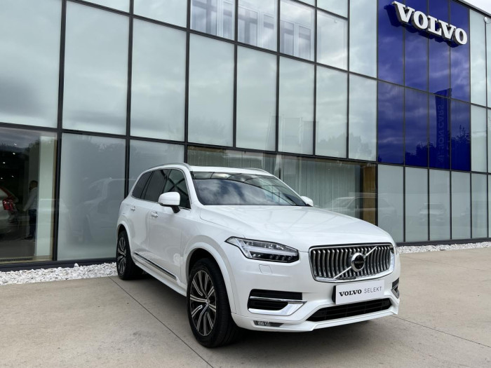 Volvo XC90 B5 AWD INSCRIPTION 7MÍSTNÁ Aut