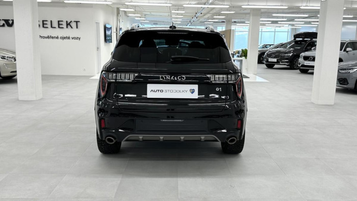 Lynk & Co 01 PHEV DCT AUT 1.maj. REZERVACE