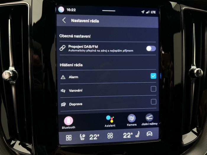 Volvo XC60 B5 AWD ULTRA BLACK REZERVACE