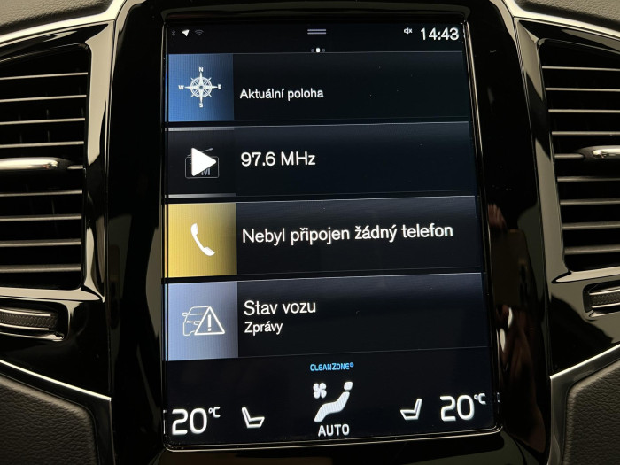 Volvo XC90 B5 AWD R-DESIGN 7MÍSTNÁ AUT