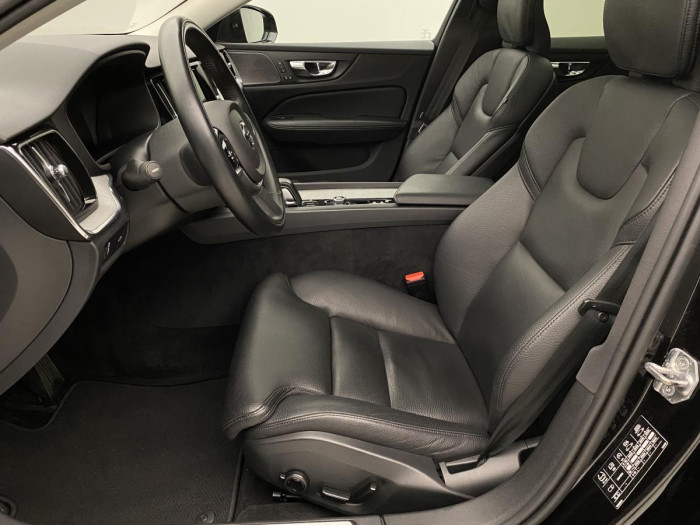 Volvo V60 CC B4 AWD ADVANCED REZERVACE 2.0 CC CC