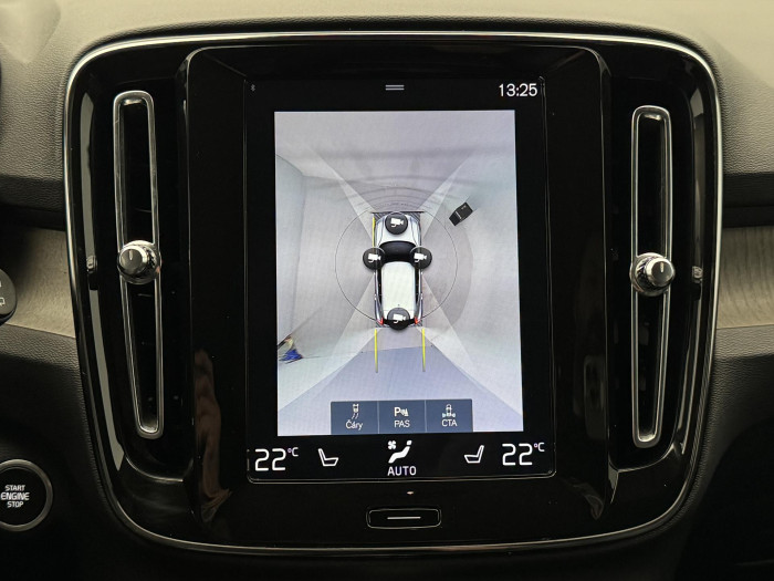 Volvo XC40 T4 INSCRIPTION AUT CZ 1.maj