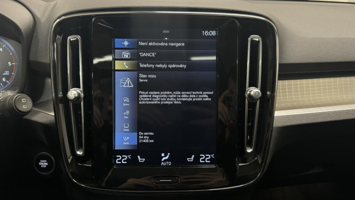 Volvo XC40 D3 MOMENTUM ADVANCED REZERVACE 2.0 d Momentum