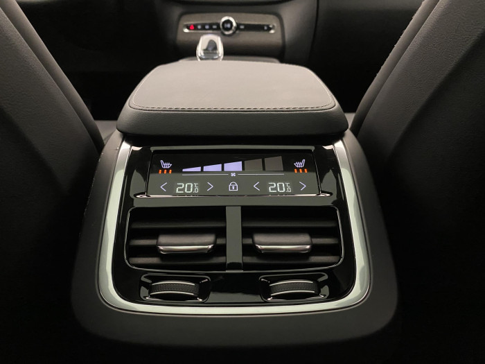 Volvo XC90 B6 AWD ULTIMATE DARK POLESTAR