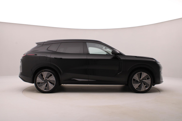 Lynk & Co 08 MORE PHEV