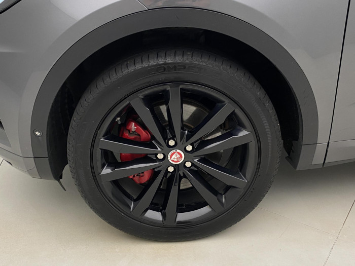 Jaguar E-Pace P300 AWD R-DYNAMIC REZERVACE 2.0 Dynamic