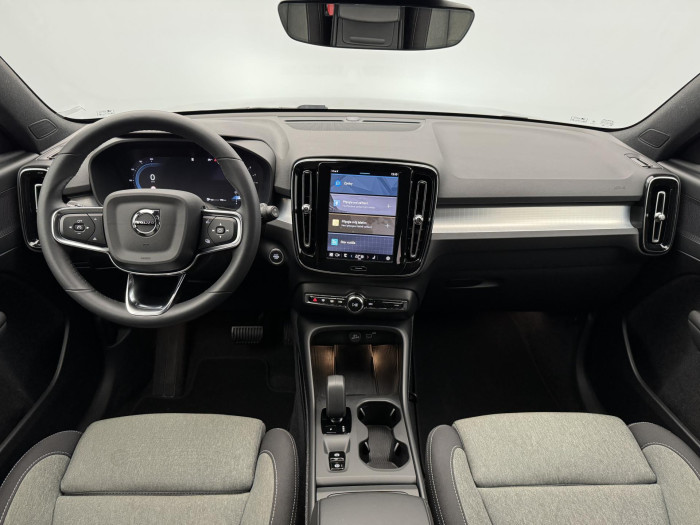 Volvo XC40 B4 PLUS DARK AUT 1. maj
