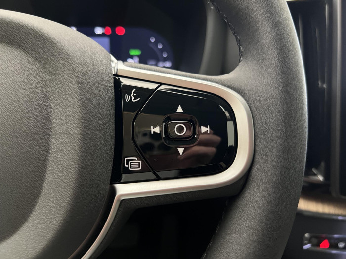 Volvo XC60 T6 AWD AUT RECHARGE DARK PLUS