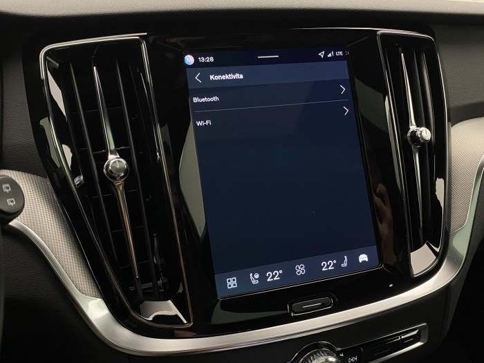 Volvo V60 B4 AUT DARK PLUS