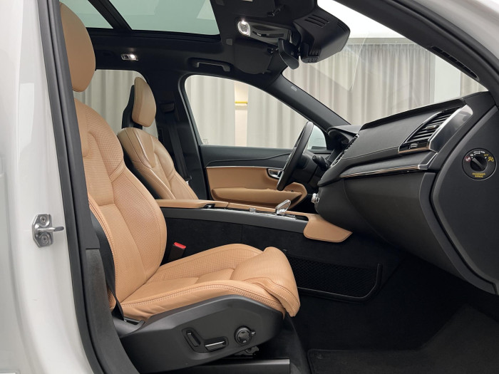 Volvo XC90 B5 AWD INSCRIPTION 7MÍST CZ