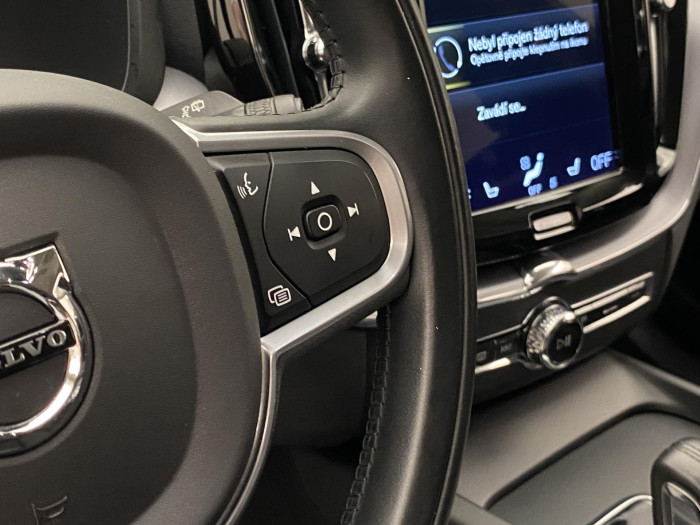 Volvo XC60 B4 MOMENTUM AUT CZ 2.0 Momentum