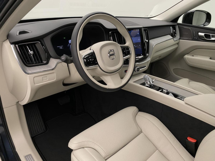 Volvo XC60 B4 AWD AUT DARK ULTIMATE
