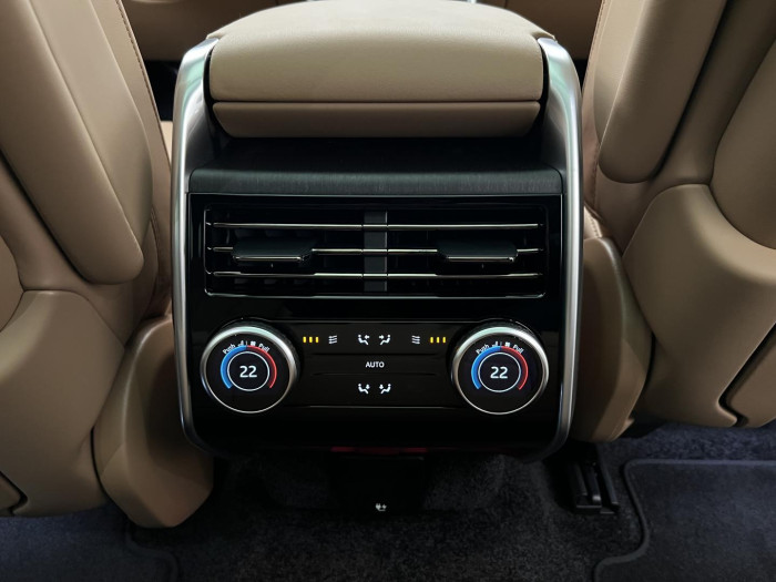 Land Rover Range Rover D350 HSE SWB AWD Aut REZERVACE 3.0 d