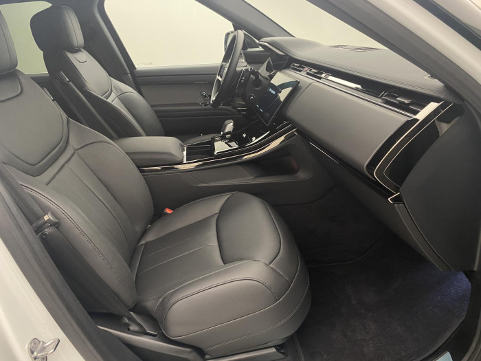 Land Rover Range Rover Sport D300 DYNAMIC SE AWD REZERVACE 3.0 d Dynamic SE