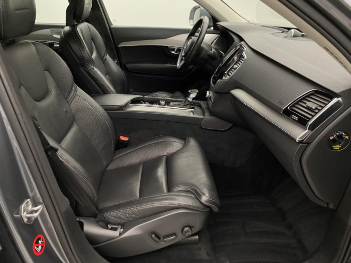 Volvo XC90 D5 AWD INSCRIPTION REZERVACE 2.0 d