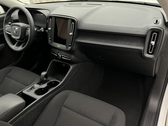 Volvo XC40 T2 CORE AUT 1.maj.