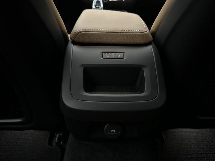 Volvo V60 B4 AUT DARK PLUS