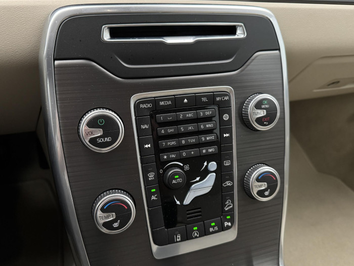 Volvo XC70 D4 AWD SUMMUM AUT 2.4 d Summum