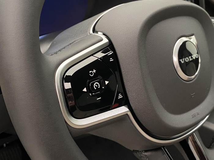 Volvo XC60 B5 AWD AUT DARK PLUS