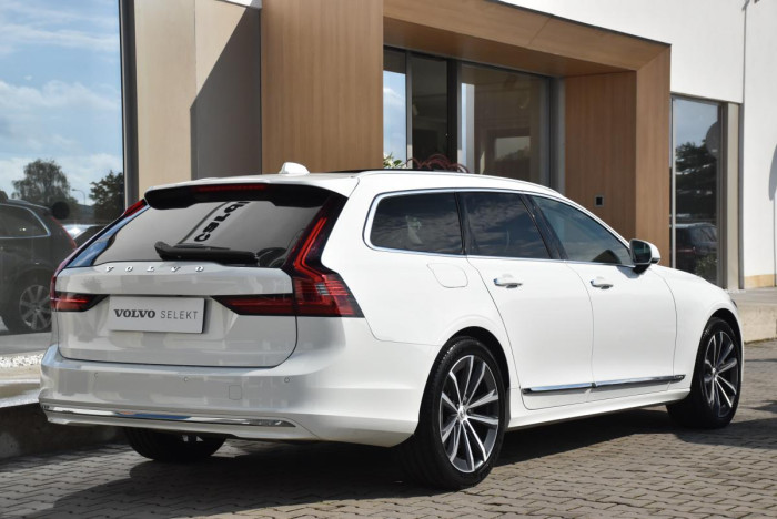 Volvo V90 T6 AWD RECHARGE AUT 1.maj.