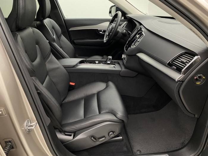 Volvo XC90 B5 AWD DARK PLUS AUT CZ