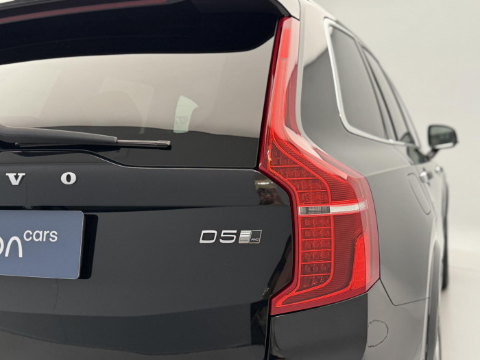 Volvo XC90 D5 AWD INSCRIPTION  CZ 1.maj 2.0 d
