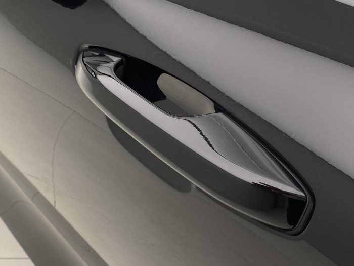 Volvo V60 B3 DARK PLUS REZERVACE