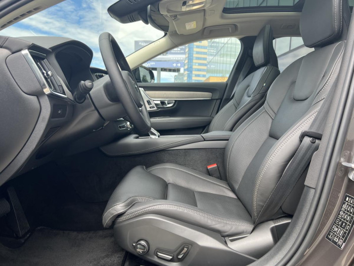 Volvo V90 B5 DARK ULTIMATE Aut 1.maj.