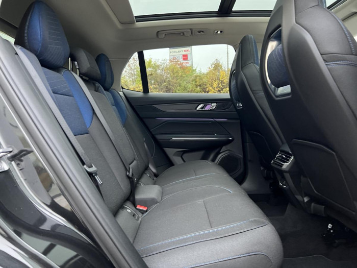 Lynk & Co 01 PHEV DCT Aut 1.maj.