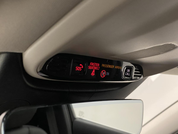 Volvo V90 B4 MOMENTUM AUT REZERVECE 2.0 Momentum