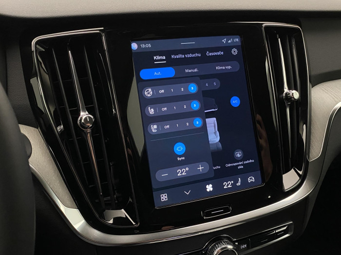 Volvo V60 B4 AUT DARK PLUS