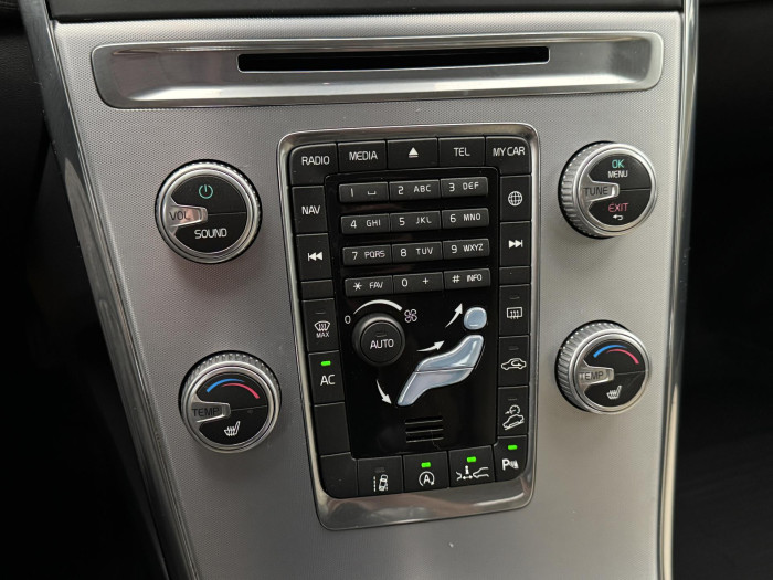 Volvo XC60 D4 AWD CLASSIC 2.4 d Classic Classic