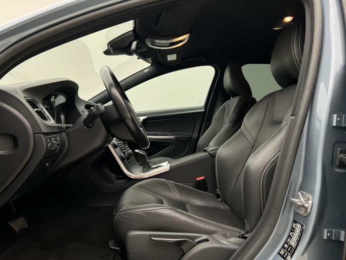 Volvo V60 D2 DYNAMIC EDITION AUT 1.maj. 2.0 d Dynamic Edition