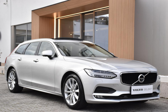 Volvo V90 T4 MOMENTUM REZERVACE 2.0 Momentum