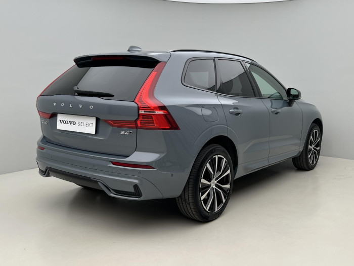 Volvo XC60 B4 AWD PLUS DARK AUT 1.maj.